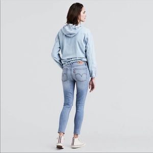 levis wedgie skinny jeans